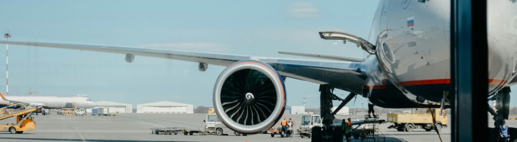 Plane Engine to illustrate what happens when a plane has an engine failure.